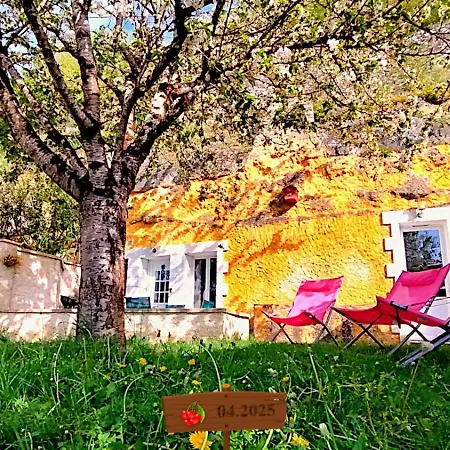 Maison Troglodytique Au Coeur Des Chateaux De La Loire - Le Cerisier Perche Luynes  Exterior photo