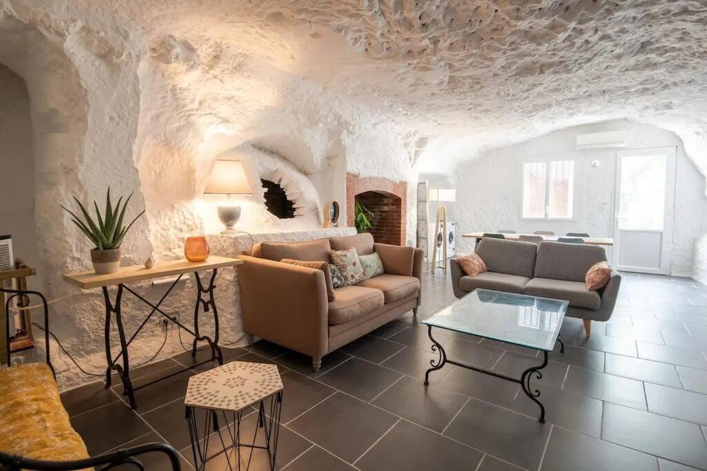 Maison Troglodytique Au Coeur Des Chateaux De La Loire - Le Cerisier Perche Ferienhaus