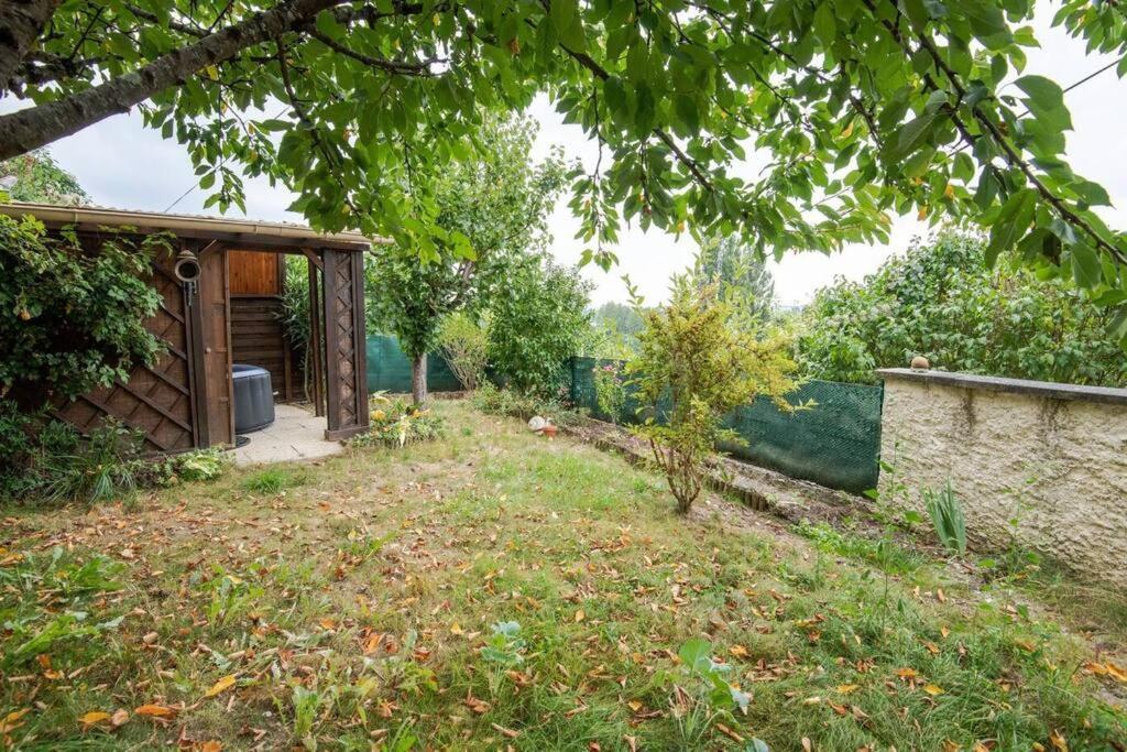 Maison Troglodytique Au Coeur Des Chateaux De La Loire - Le Cerisier Perche Ferienhaus *