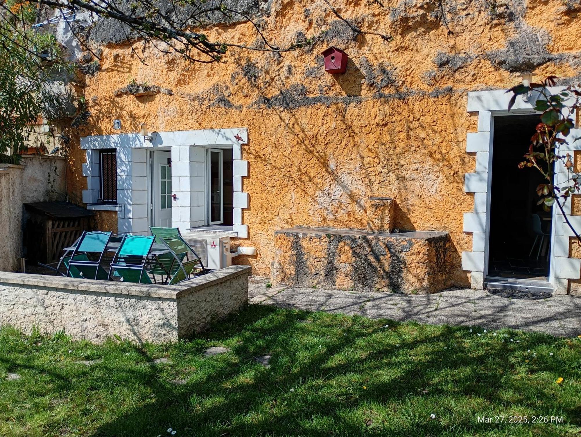Ferienhaus Maison Troglodytique Au Coeur Des Chateaux De La Loire - Le Cerisier Perche *
